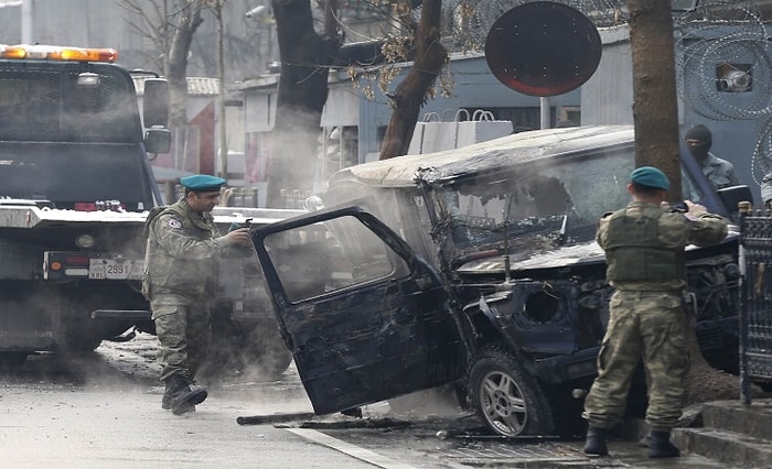 Kabil'de Elçilik Aracına İntihar Saldırısı: 1 Şehit