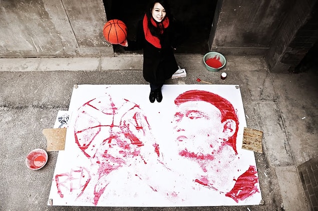 3. Boyamasında basketbol topu kullanılmış Yao Ming görseli