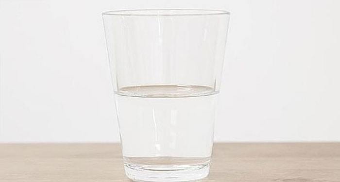 Madrid'de Sanat Galerisinde Yarım Bardak Suya 20 Bin Avro