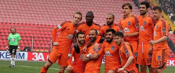 Başakşehir, Akhisar'da 3 Puanı Aldı