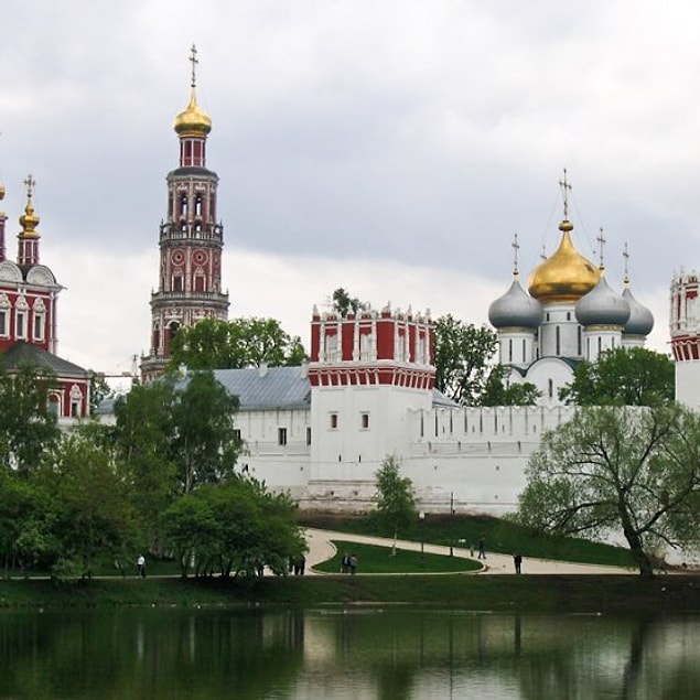 Novodevichy Manastırından bir bina