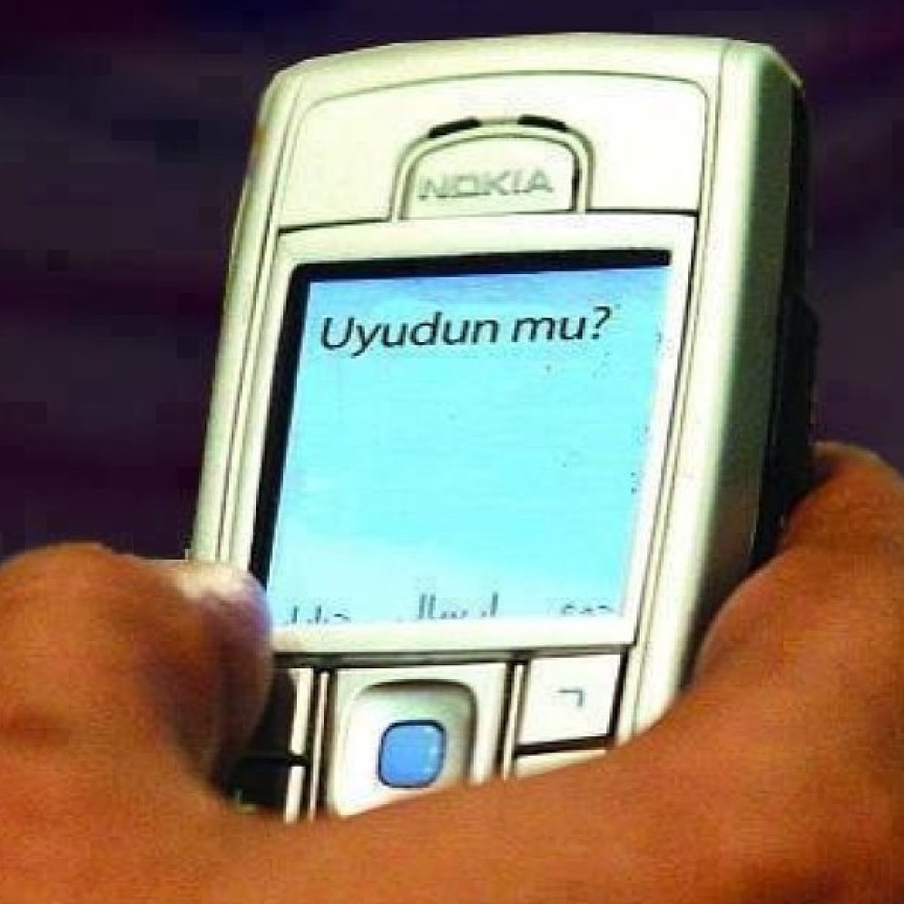 İlk Birkaç Kelimesinden Kimden Geldiği Anlaşılan 11 SMS