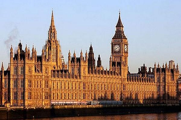 Houses Of Parliament - Ölmek Yasak , İntihar Etmek Tümden Yasak