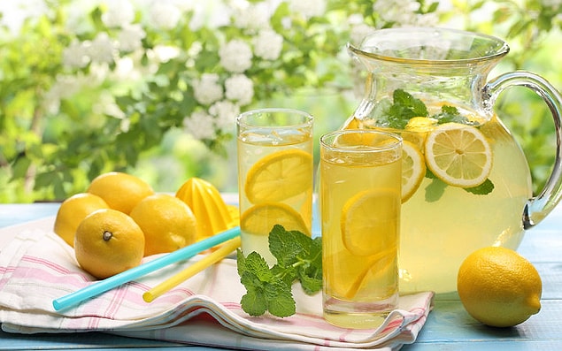 Faturalar ödenebilsin diye: Ev yapımı limonata