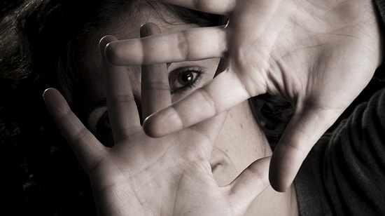 Şiddet Gören Kız Polise Sığındı