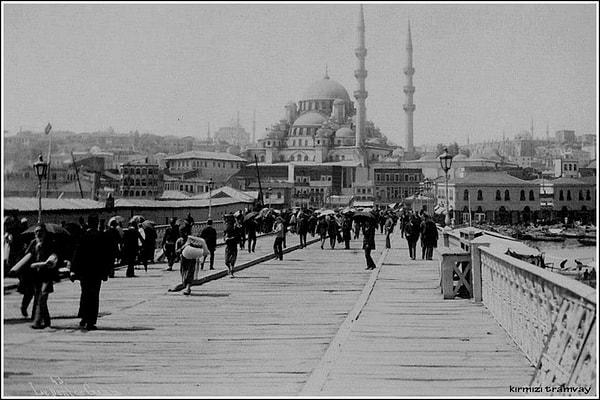 21. Galata Köprüsü - 1890