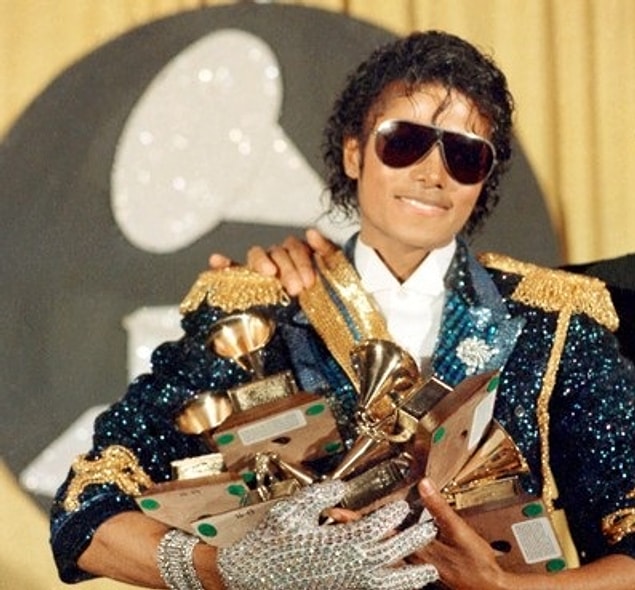 8. Bir gecede en çok Grammy alan sanatçı