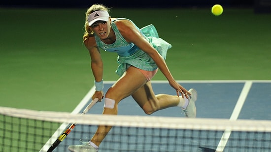 Wozniacki Güle Oynaya Çeyrek Finalde