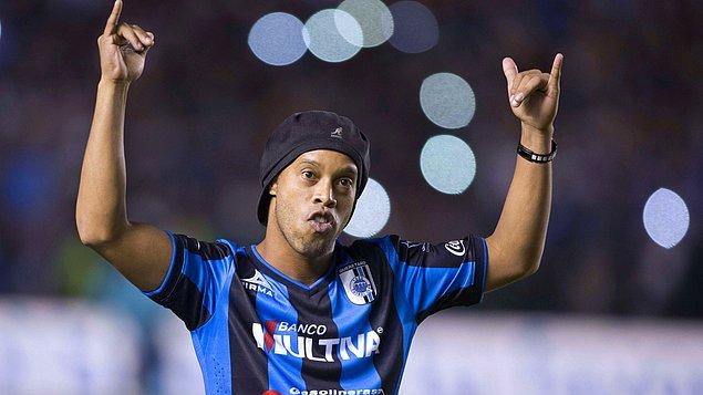 9.Ronaldinho (Queretaro)