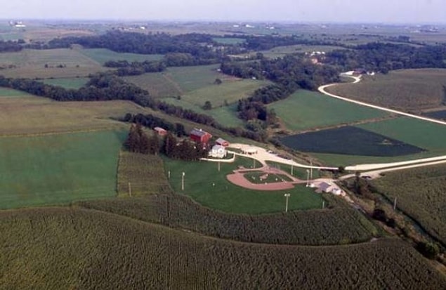 9. Field of Dreams (1989)