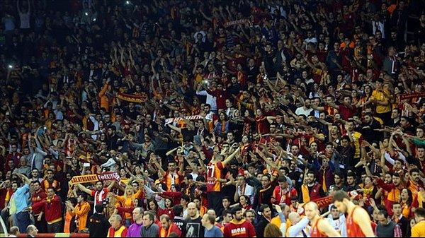Galatasaray Taraftarından Yönetime Tepki