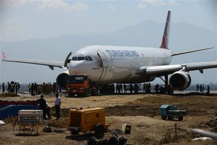 Nepal'de Pistten Çıkan THY Uçağı 3 Gün Sonra TIR'la Kurtarıldı