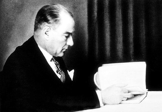 11. "Ekonomik kalkınma, Türkiye'nin hür, müstakil, daima daha kuvvetli, daima daha refahlı Türkiye idealinin belkemiğidir."