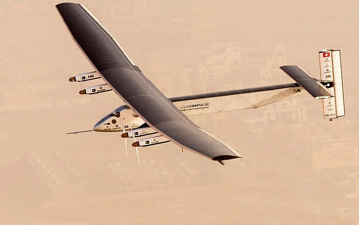 Solar Impulse 2 Hindistan'a İndi