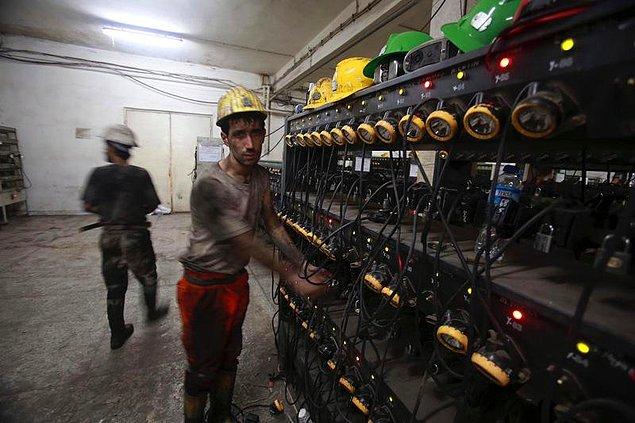 9. Soma'da SMS ile İşten Çıkartılan Madencilerin Tazminat Zaferi