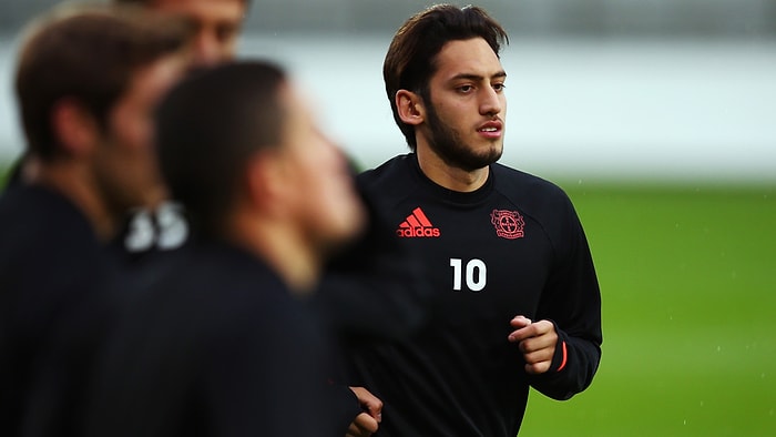 Hakan Çalhanoğlu Barcelona'ya Doğru