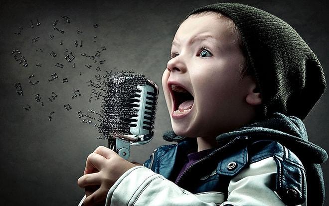 Sözleri Yüzünden Bağıra Bağıra Söyleyemediğimiz 8 Şarkı