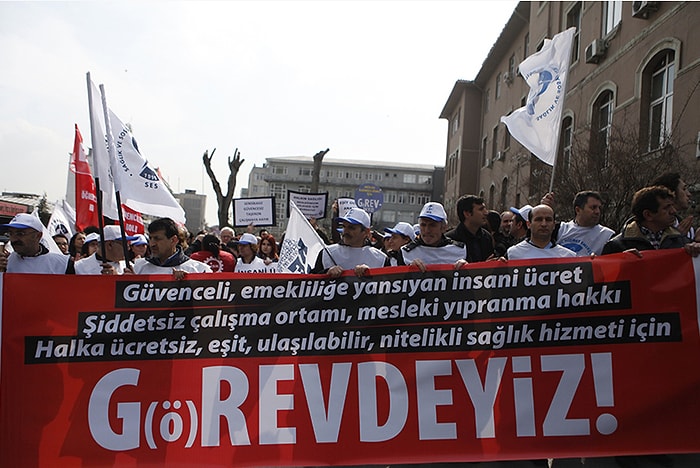 Sağlık Çalışanları 5 Acil Taleple Greve Çıktı