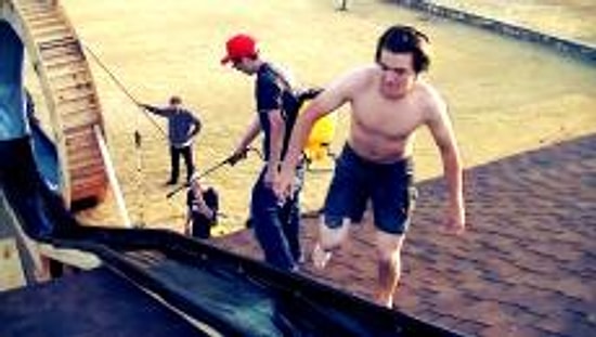 Aquapark Keyfini Evine Taşıyan Adamlar