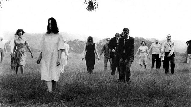 7. Night of the Living Dead (8,0)