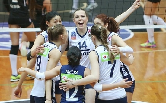 Fenerbahçe Derbide Beşiktaş'a Set Vermedi