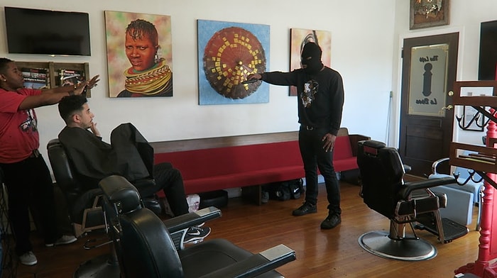 Müşterinin Ödünü Patlatan Kuaförde Cinayet Şakası