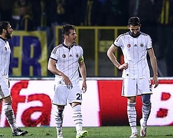 Fenerbahçe'ye Derbi Öncesi Çifte Şok!