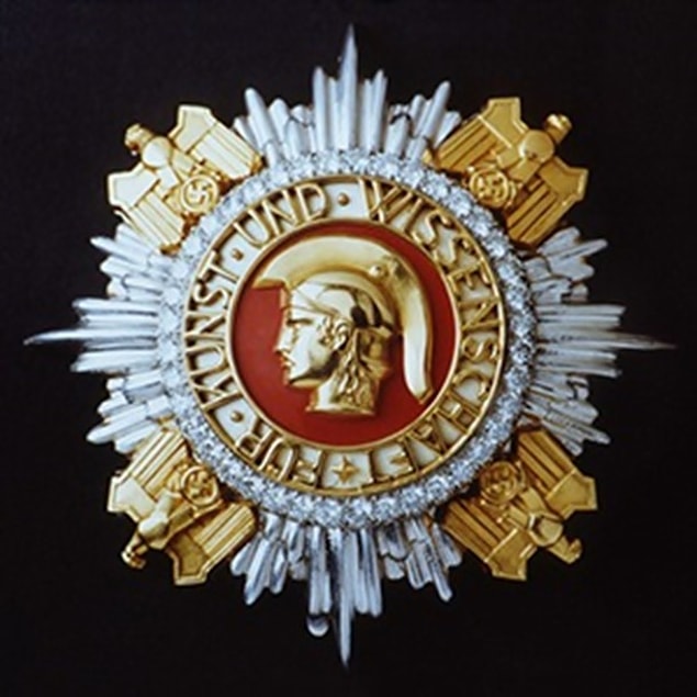 4-Nobel ödülünün Hitler versiyonu