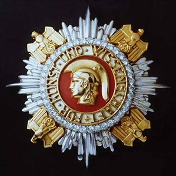 4-Nobel ödülünün Hitler versiyonu