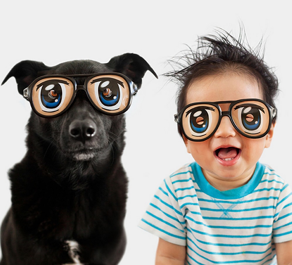 İkiz Bebekler Gibi Birbiriyle Aynı Giydirilen Bebek ve Köpeğin Aşırı Sevimli 20 Hali