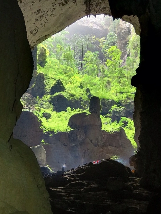 Bu mağaralar sisteminin toplam 139 km uzunluğunda olduğu tahmin ediliyor.