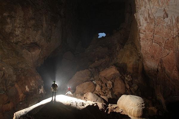 14. Mağaranın tam adı "Hang Son Doong" ve bu yerel dilde "Dağ Nehri Mağarası" anlamına geliyor.