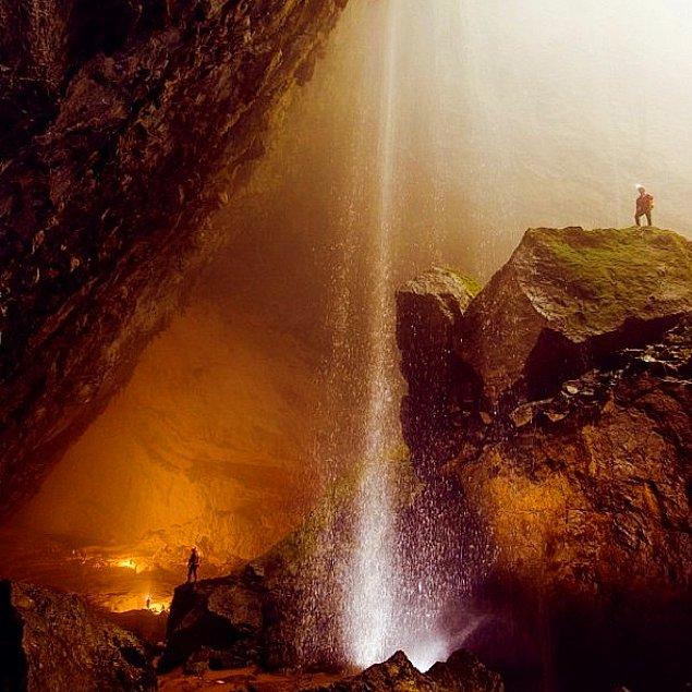 19. Underground river in Son Doong cave.