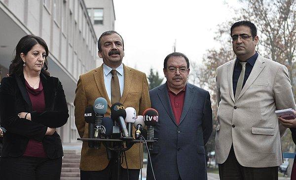 4. HDP Heyeti İmralı'dan Öcalan'ın Mesajıyla Döndü