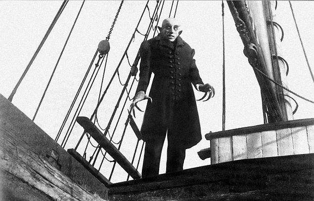 21. Nosferatu, eine Symphonie des Grauens (1922)