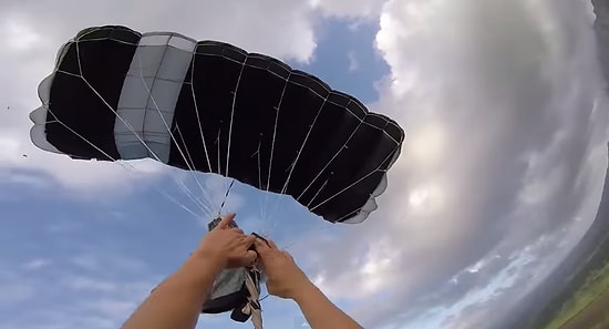Paraşüt İpleri Dolanan Adamın Zor Anları