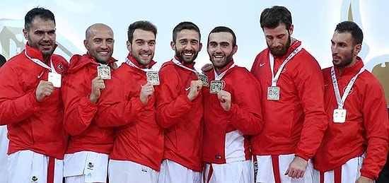 Erkek Milliler'den Altın Madalya