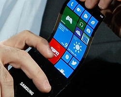 Samsung: 'Katlanır Ekranlı Telefonlar Önümüzdeki Yıl Gelebilir'