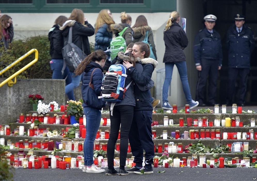 Almanya'da Üç Gün Yas