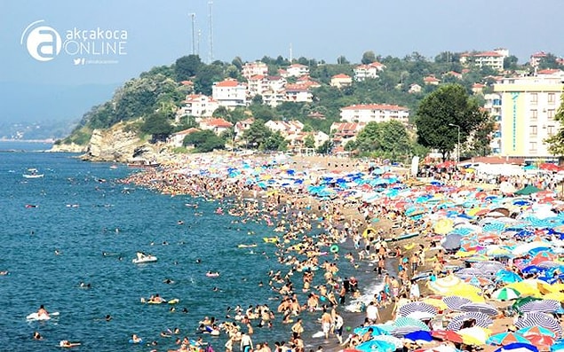 14. Yazın Çuhallı ve Kale Plajı’nda şemsiye dikecek yer aramak.