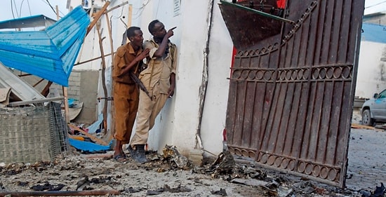 Somali'de Eş Şebab Otele Saldırdı: En Az 7 Kişi Öldü