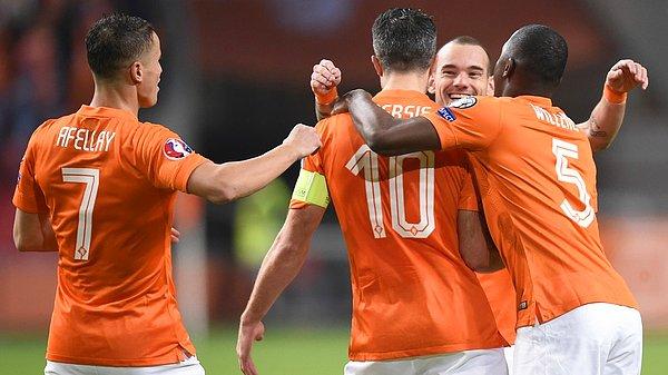 BİLGİ | Hollanda, iç sahada oynadığı son 19 resmi maçını kazandı ve evinde 36 maçtır yenilmiyor.