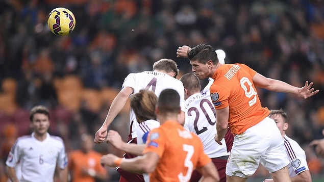 BİLGİ | Hollanda, eleme gruplarında evinde oynadığı son 20 maçın 15’inde gol yemedi.
