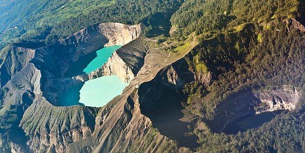 21. Kelimutu Krater Gölleri - Endonezya