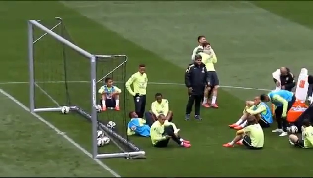 Neymar'dan Fizik Kurallarına Ters Hareket