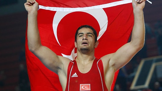 Taha Akgül'den Altın Madalya