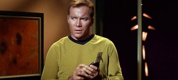 1. 42 sene önce çekilen Star Trek'te, dünyanın ilk "cep telefonu" sahnesini gördüğümüzde, bir gün bizim cebimizde olacaklarını hayal bile edemezdik.