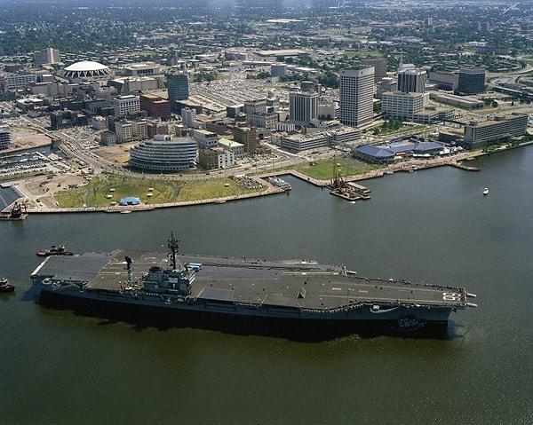 6. 6. USS America Uçak Gemisi – $3.4 milyar