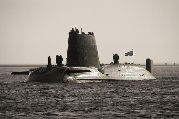 4. 4. HMS Astute Nükleer Denizaltı – $5.5 milyar
