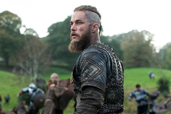 1. Doğum yılı tam olarak bilinmeyen Ragnar, gözünü budaktan sakınmayan, akıllı, gözüpek, biraz da sinsi bir savaşçı.